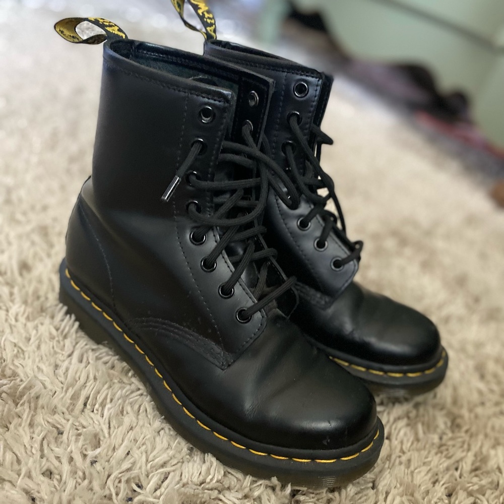 Doc Marten 1460 💛PERFECTLY WORN CONDITION💛